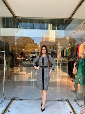 Büyük Beden Ön Kısmı Aksesuar Detaylı Elbise Siyah