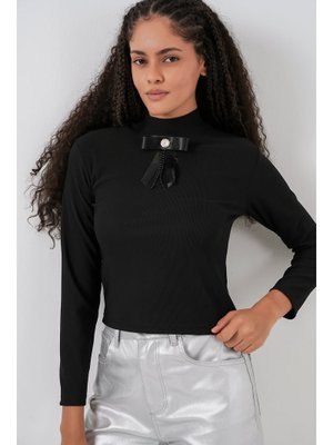 Siyah Kurdale Detay Uzun Kollu Bluz Siyah Kurdale Detay Uzun Kollu Bluz