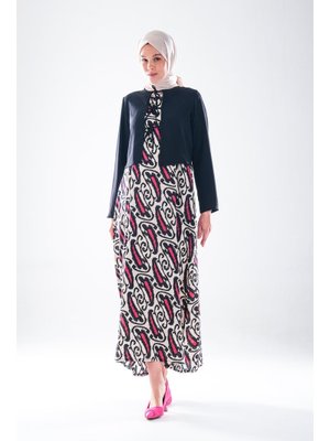 2271_ Desenli Pamuk Dokuma Kolsuz Jile Elbise Ve Bağcıklı Uzun Kol Siyah Ceketli Takım