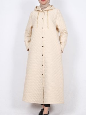 Bej Kapüşonlu Zincir Detaylı Düğmeli Kapitone Kap