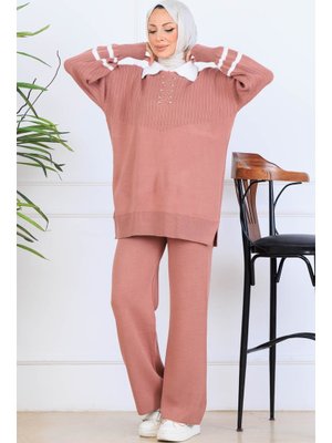 Gül Taş İşlemeli Triko Takım