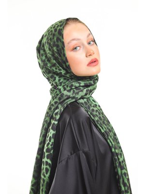 Yeşil Leopar Desen Modal Seri Şal Askısı İle Birlikte 75x200 Cm Zümrüt Yeşil Leopar Desen Modal Seri Şal Askısı İle Birlikte 75x200 Cm Zümrüt