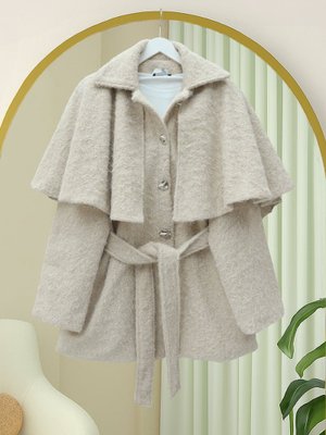 Taş Bolerolu Beli Kemerli Düğmeli Kaşe Kap