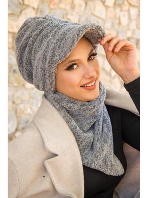 Gri Kürk Şapka Ve Etol Takım