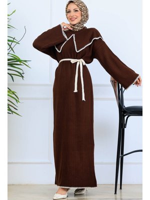 Kahverengi Yaka Detaylı Triko Elbise