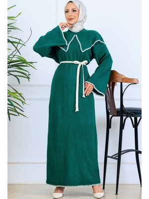 Zümrüt Yeşili Yaka Detaylı Triko Elbise