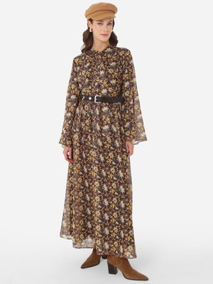 Çiçek Desenli Önü Patlı Şifon Elbise Sari Çiçek Desenli Önü Patlı Şifon Elbise Sari