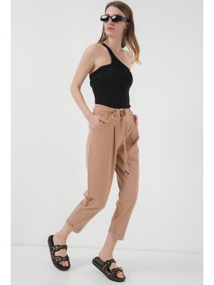 Bisküvi Kemerli Keten Pantolon Bisküvi Kemerli Keten Pantolon