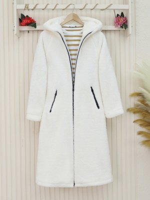 Ekru Astarlı Kapüşonlu Kuzu Pelüş Kışlık Kaban