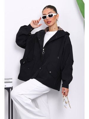 Siyah Kapüşonlu Çıtçıt Detaylı Kısa Trençkot Siyah Kapüşonlu Çıtçıt Detaylı Kısa Trençkot