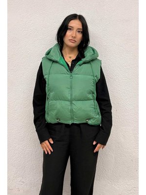 Yeşil Kapşon Detaylı Şişme Yelek