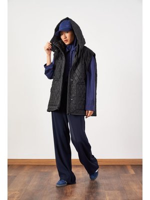 Siyah Geniş Kalıp Kapitone Şişme Yelek