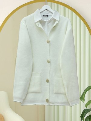 Beyaz Önü Düğmeli Çift Cepli Yumoş Triko Hırka