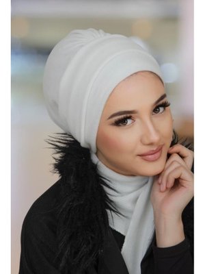 Beyaz Hazır Atkılı Bone