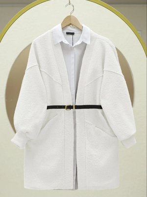 Beyaz Cepli Balon Kol Oversize Buklet Ceket