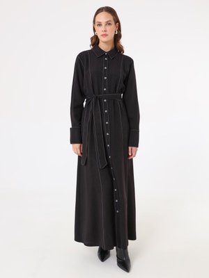 Siyah Kontras Dikiş Detaylı Geniş Manşetli Elbise