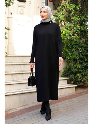 Merserize Yakası Taş Detaylı Fırfırlı Triko Elbise