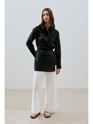 Siyah Keten Bağlama Detaylı Gömlek