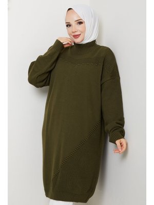 Yarım Balıkçı Yaka Örgü Detaylı Triko Tunik