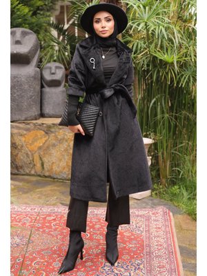 Siyah Kolları Örgü Detaylı Angora Kaban