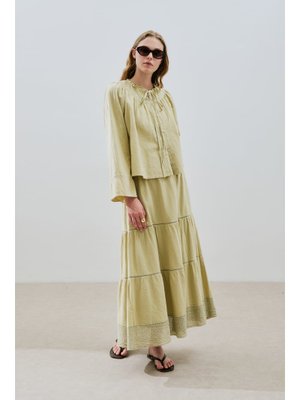 Soft Yeşil Dokulu İşlemeli Katlı Uzun Etek