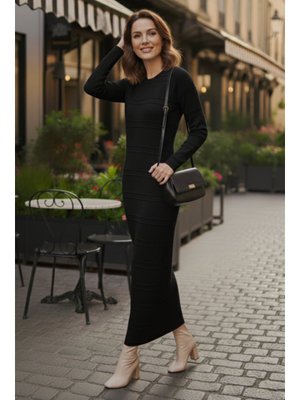 Siyah Desenli Uzun Triko Elbise