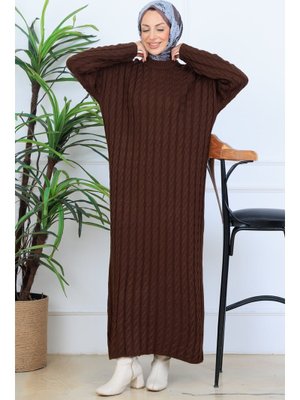 Kahverengi Örgü Desenli Triko Elbise