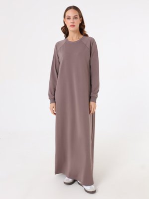 Koyu Vizon Yumuşak Tuşeli Elbise