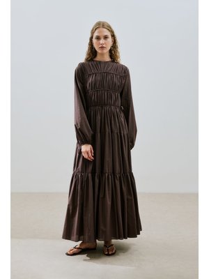 Kahverengi Büzgülü Uzun Kol Elbise