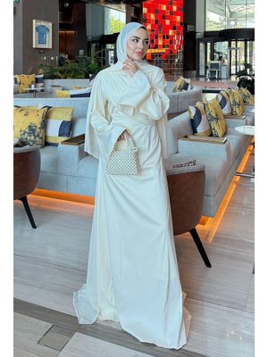 Krem Pelerinli Saten Abiye Elbise