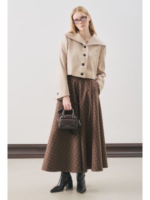 Bej Loren Kısa Geniş Yakalı Ceket