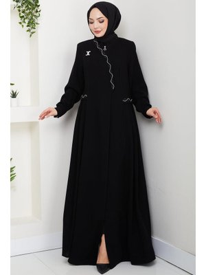 Siyah Broşlu Büyük Beden Ferace