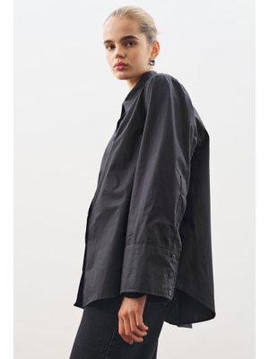 Siyah Geniş Manşetli Klasik Gömlek