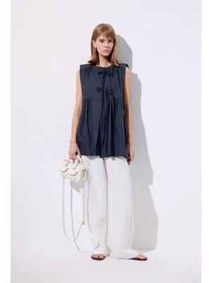 Lacivert Bağcık Detaylı Yelek