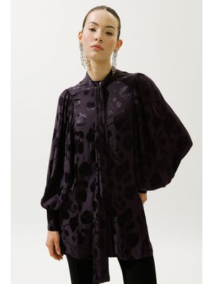 Mor Jakarlı Saten Gömlek