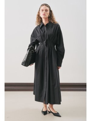 Siyah Pile Detaylı Gömlek Elbise