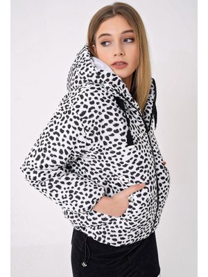 Beyaz Desenli Şişme Mont