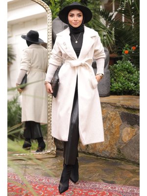 Krem Kolları Örgü Detaylı Angora Kaban