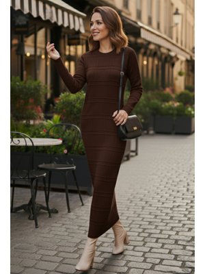 Kahverengi Desenli Uzun Triko Elbise