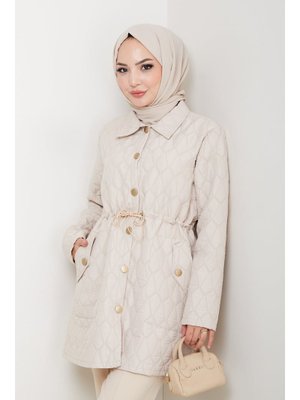 Beli Tünel Geçişli Kapitone Ceket Mont