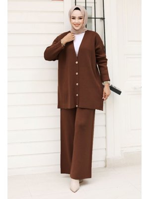 Acı Kahve Düğmesi Taşlı Triko Hırka Takım