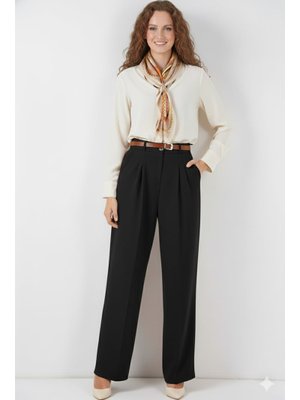 Siyah Kemerli Pantolon