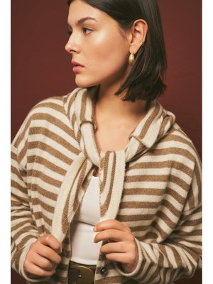 Bej Atkı Detaylı Çizgili Hırka
