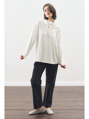 Ekru Yüksek Yaka Bağlamalı Bluz