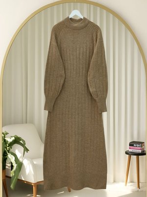 Vizon Fitilli Yırtmaçlı Uzun Triko Elbise