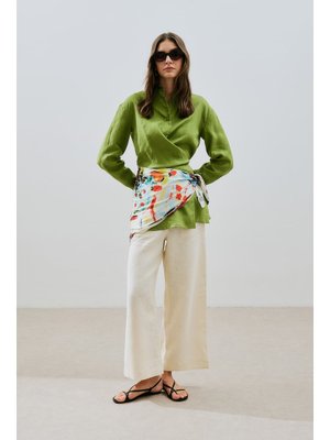 Fıstık Yeşili Keten Bağlama Detaylı Gömlek