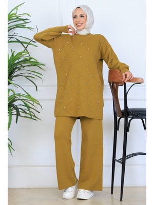 Yağ Yeşili Taşlı Triko Takım