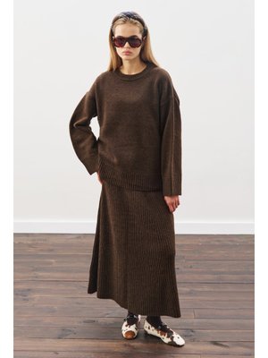 Kahverengi Triko Kloş Etek