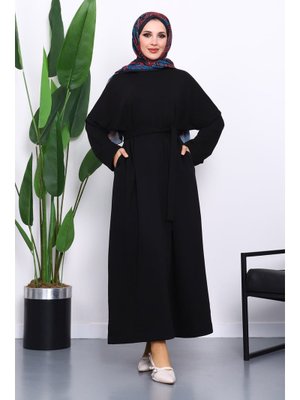 Siyah Kuşaklı Üç İplik Elbise