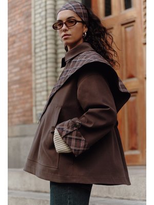 Kahverengi Greta Şal Detaylı Parka Ceket